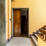 Rent 1 bedroom apartment of 33 m² in Bologna