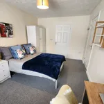 Rent 6 bedroom house in East Of England