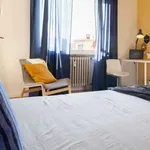 Rent a room in turin