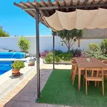 Rent 3 bedroom house of 162 m² in Estepona