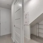 Appartement de 936 m² avec 2 chambre(s) en location à Vancouver