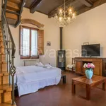 Rent 4 bedroom house of 150 m² in Firenze