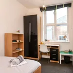 Rent 5 bedroom apartment in Leicester