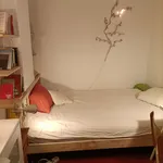 Rent 4 bedroom apartment in Barcelona