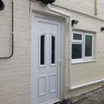 Rent 3 bedroom flat in South West England