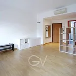 Rent 3 bedroom apartment of 90 m² in Milano