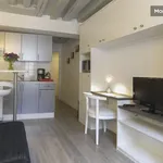 Rent 1 bedroom apartment of 18 m² in Paris