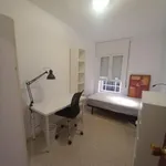 Rent 4 bedroom apartment of 100 m² in Málaga (El Ejido-La Merced-La Victoria)