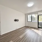 Rent 1 bedroom apartment in Bayside