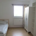 77 m² Zimmer in Berlin