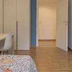 Rent a room of 110 m² in Milan