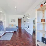 Rent a room in lisbon