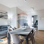 Affitto 4 camera appartamento di 108 m² in Turin