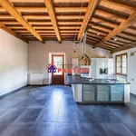 Rent 3 bedroom apartment of 89 m² in Uzzano