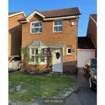 Detached house to rent in Constable Close, Reading RG5