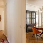 Rent 4 bedroom apartment of 141 m² in Paris