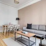 Rent 1 bedroom apartment of 678 m² in Paris