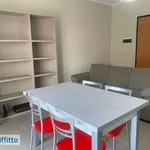 Affitto 2 camera appartamento di 75 m² in Turin