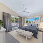 Rent 6 bedroom house in Cannonvale