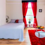 Rent 1 bedroom apartment in Yorkshire And The Humber