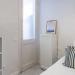 Rent 2 bedroom apartment of 55 m² in barcelona