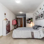 Rent 4 bedroom apartment of 1119 m² in Valencia