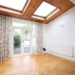 Rent 6 bedroom house in Wales