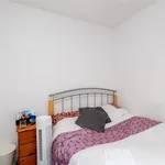 Rent 3 bedroom flat in West Midlands