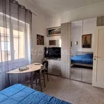 Rent 3 bedroom apartment of 65 m² in Roma