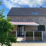 Huur 3 slaapkamer huis van 968 m² in Eghezée