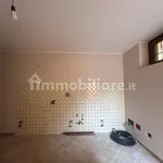 Affitto 5 camera casa di 143 m² in Rome