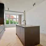 Huur 2 slaapkamer appartement van 119 m² in Amsterdam