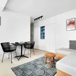 Appartement de 300 m² avec 1 chambre(s) en location à Paris