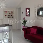 Rent 2 bedroom apartment of 70 m² in Malnate