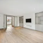 Rent 4 bedroom apartment of 184 m² in London