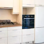 Rent 3 bedroom apartment of 100 m² in Milano