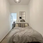 Rent 3 bedroom apartment in Madrid