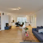 Miete 3 Schlafzimmer wohnung von 140 m² in Dusseldorf