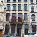 Rent 4 bedroom apartment in Charleroi