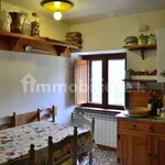 4-room flat via Achille Morrone 12, Centro, Ovindoli