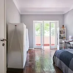 Rent a room in lisbon