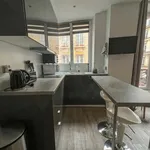 Appartement de 30 m² avec 3 chambre(s) en location à Paris