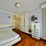 Rent 2 bedroom apartment of 50 m² in Napoli