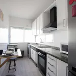 Rent a room of 120 m² in valencia