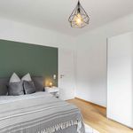 Rent a room of 131 m² in Stuttgart