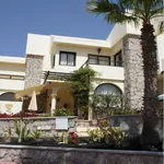 Rent 3 bedroom house of 180 m² in Gran canaria']