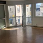 Rent 5 bedroom apartment of 109 m² in Châteauroux