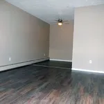 Appartement de 710 m² avec 2 chambre(s) en location à Edmonton