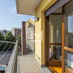 Rent 2 bedroom apartment of 55 m² in Milan