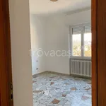 Appartamento in affitto a Villa Cortese via Solferino, 6, non arredato/vuoto, box, zona residenziale - TrovaCasa